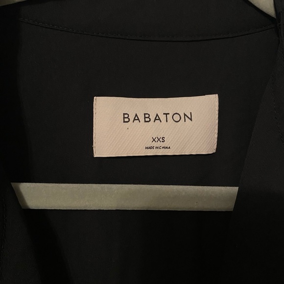 Aritzia Babaton Flowy Trench Coat - Picture 4 of 8